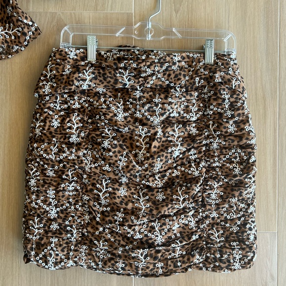 Free The Roses Two Piece Skirt and Blouse Set - Picture 4 of 7